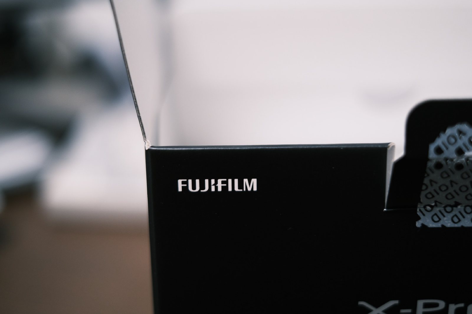 FUJIFILM X-Pro 的黑色包装盒